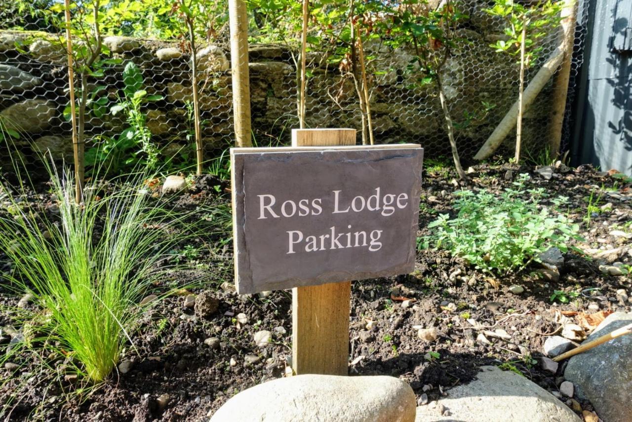 Ross Lodge Comrie Exterior foto